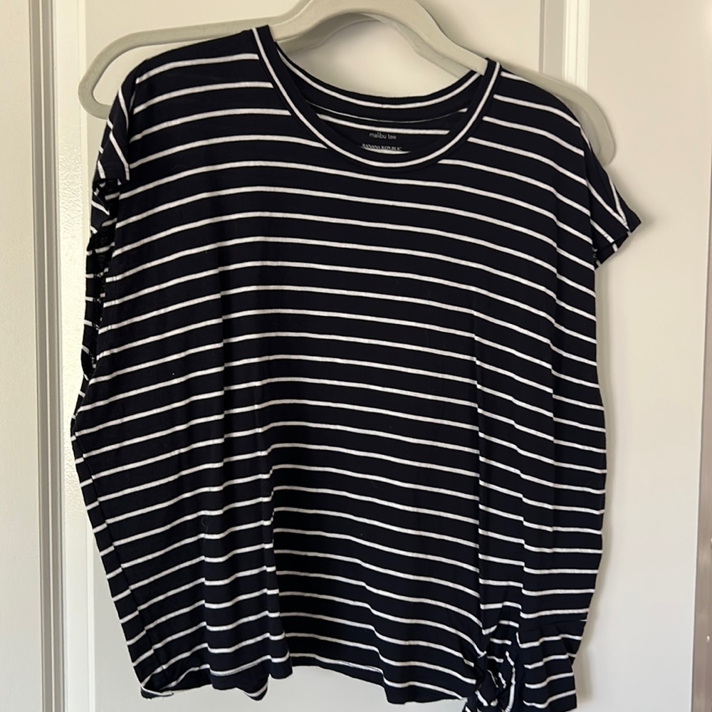 Banana republic tee